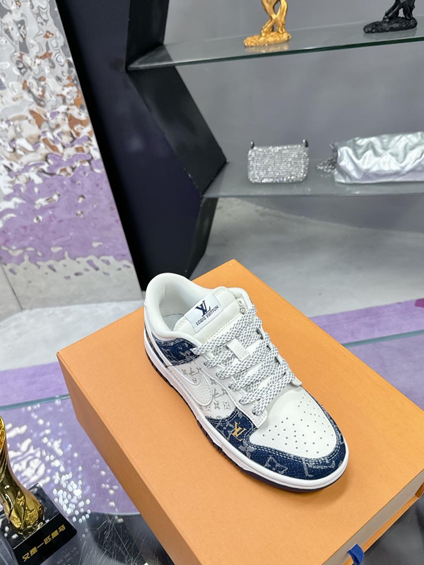 ナイキ靴素材ディテール